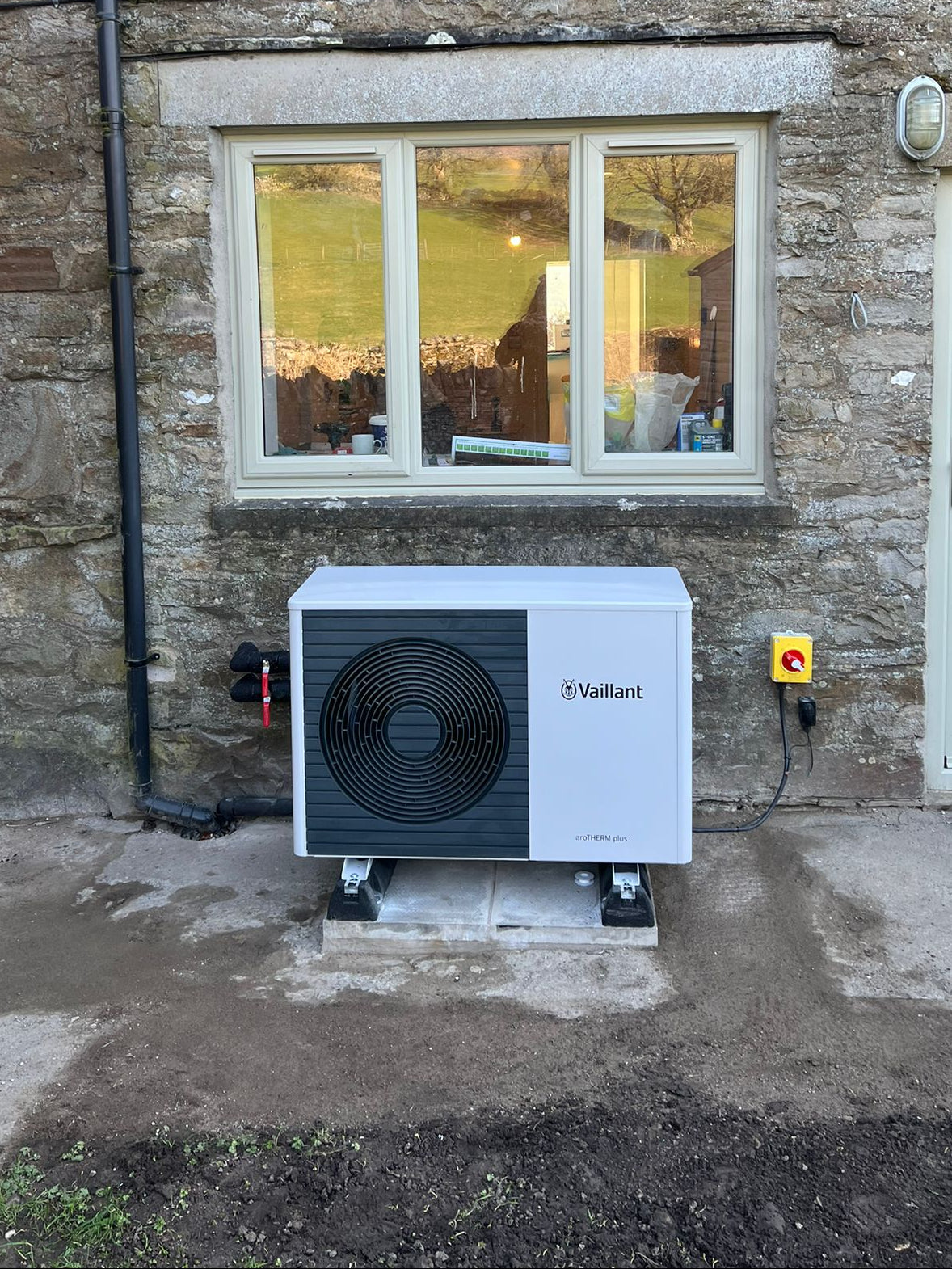 Vaillant Arotherm Plus 5kW air source heat pump installed by Heat My House